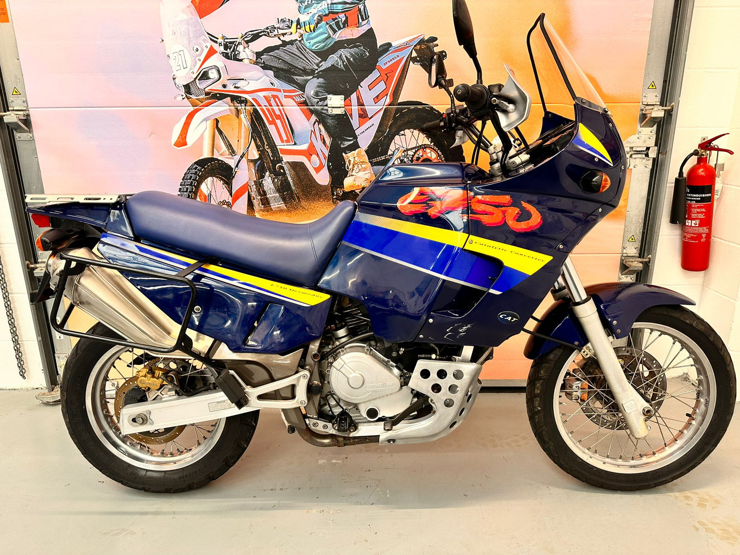 750 Elefant (748cc) 1995