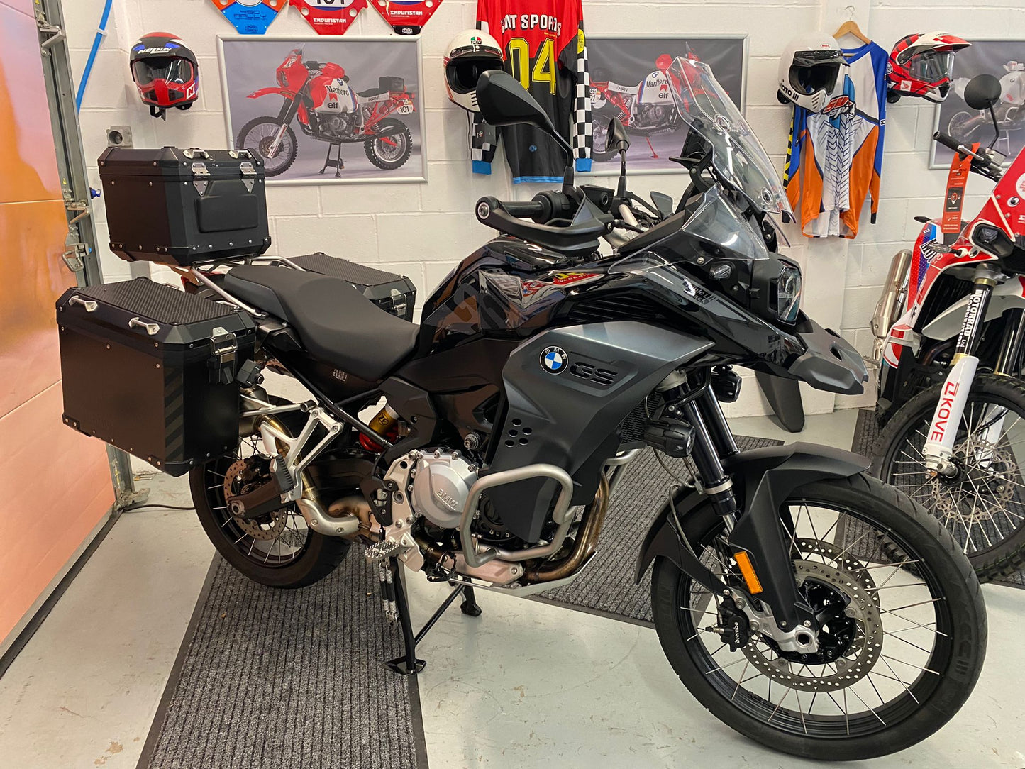 F850 GS Adventure Triple Black (853cc) 2022