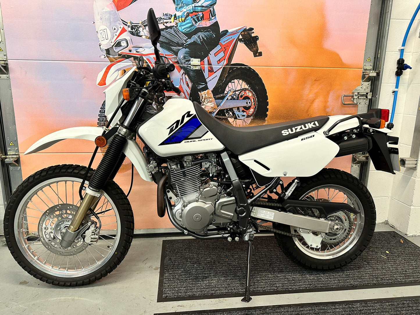 DR650 SE Dual Sport (644cc) 2023